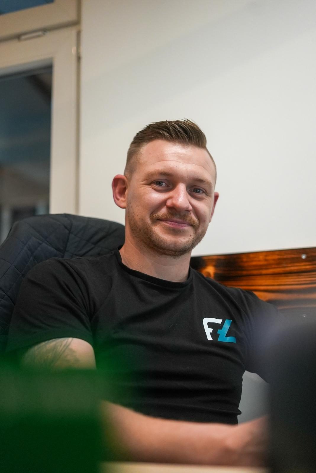 Kim Paetz, Fahrzeug Gutachter